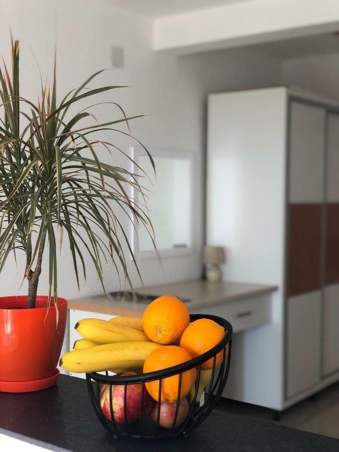 Apartmani Dini Ulcinj Ngoại thất bức ảnh
