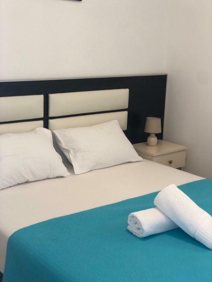 Apartmani Dini Ulcinj Ngoại thất bức ảnh